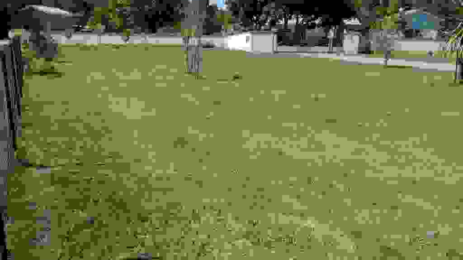 Terrain constructible de 890m2 à Belhade
